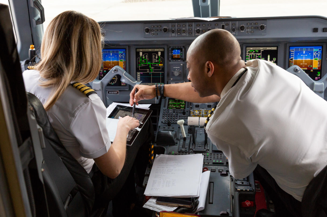 LogTen Partnership with SkyWest Pilot Pathway Program: Helping Launch Pilot Careers